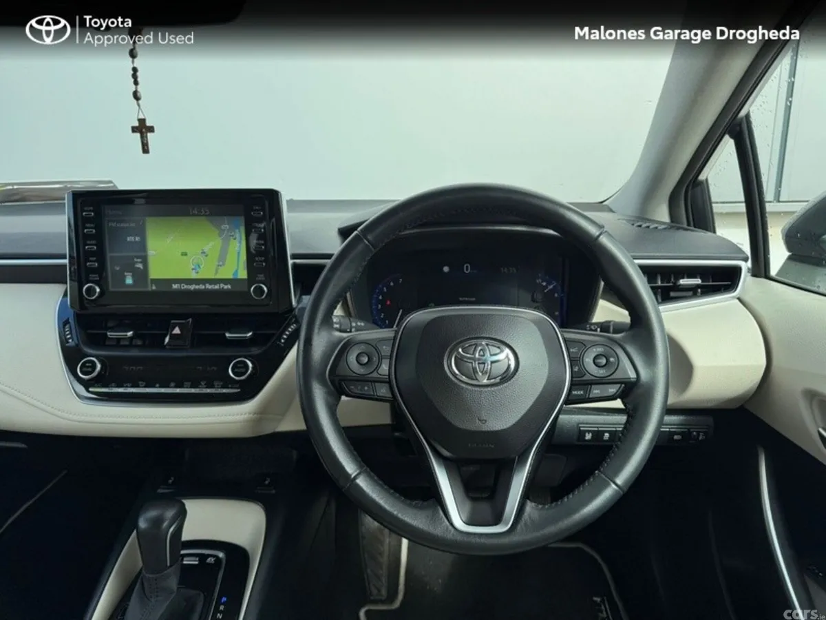 Toyota Corolla Saloon, Petrol Hybrid, 2023, Silver