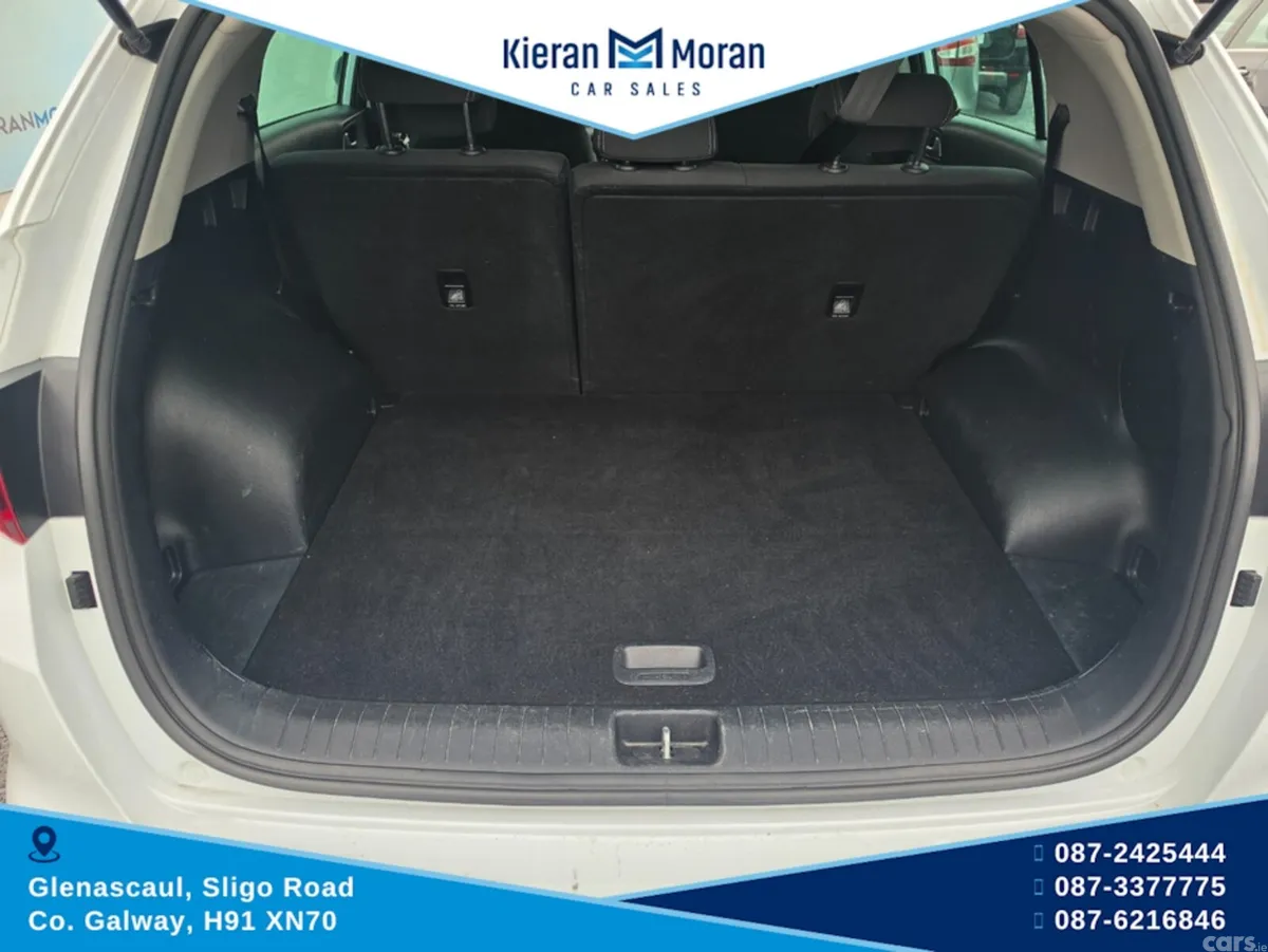 Kia Sportage MPV, Diesel Hybrid, 2021, White