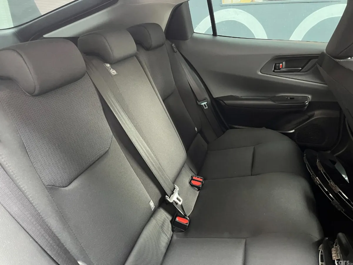 Toyota Prius Estate, Petrol, 2024, White