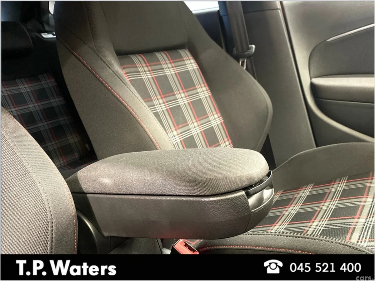 Volkswagen Polo Hatchback, Petrol, 2017, Red