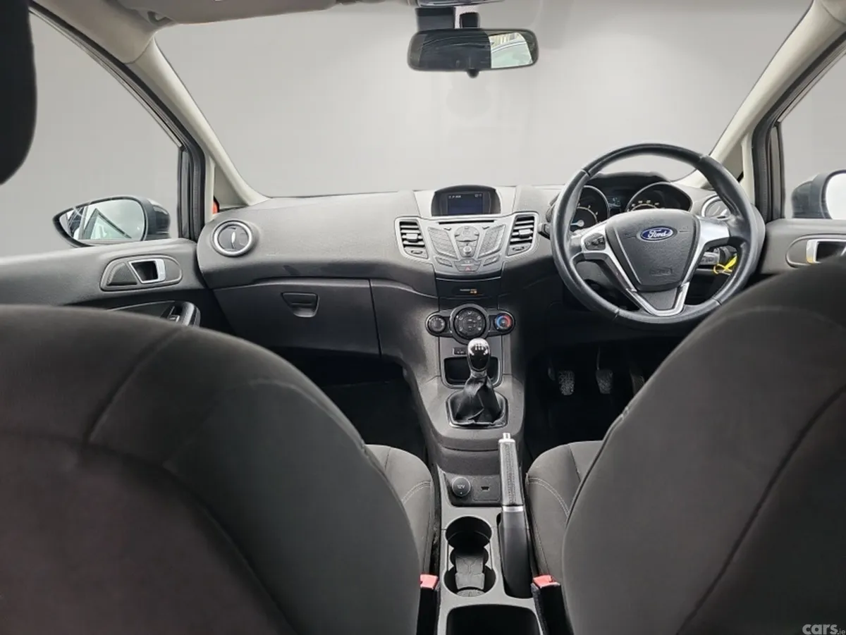 Ford Fiesta Hatchback, Petrol, 2017, Grey