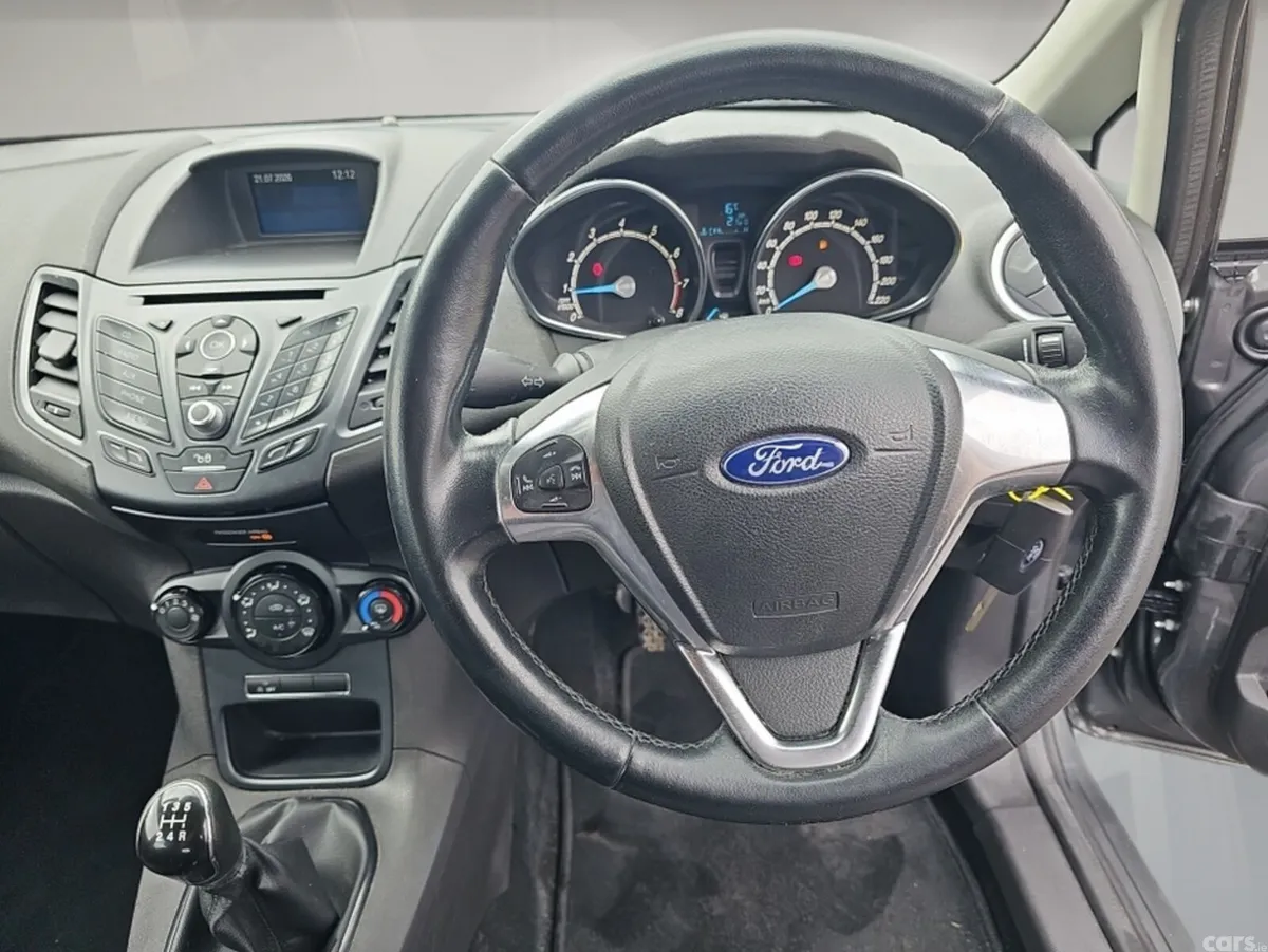 Ford Fiesta Hatchback, Petrol, 2017, Grey