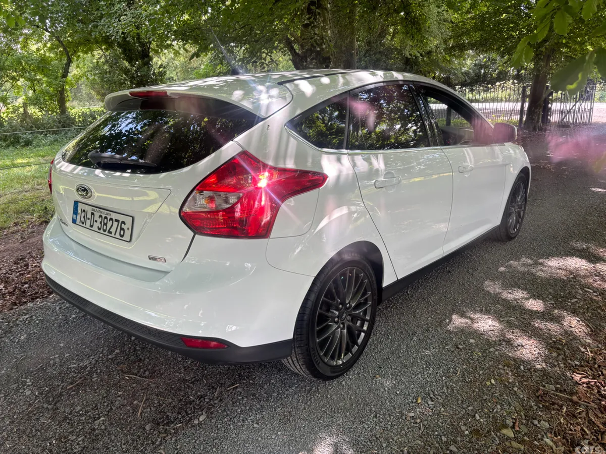 Ford Focus Hatchback, Petrol, 2013, White