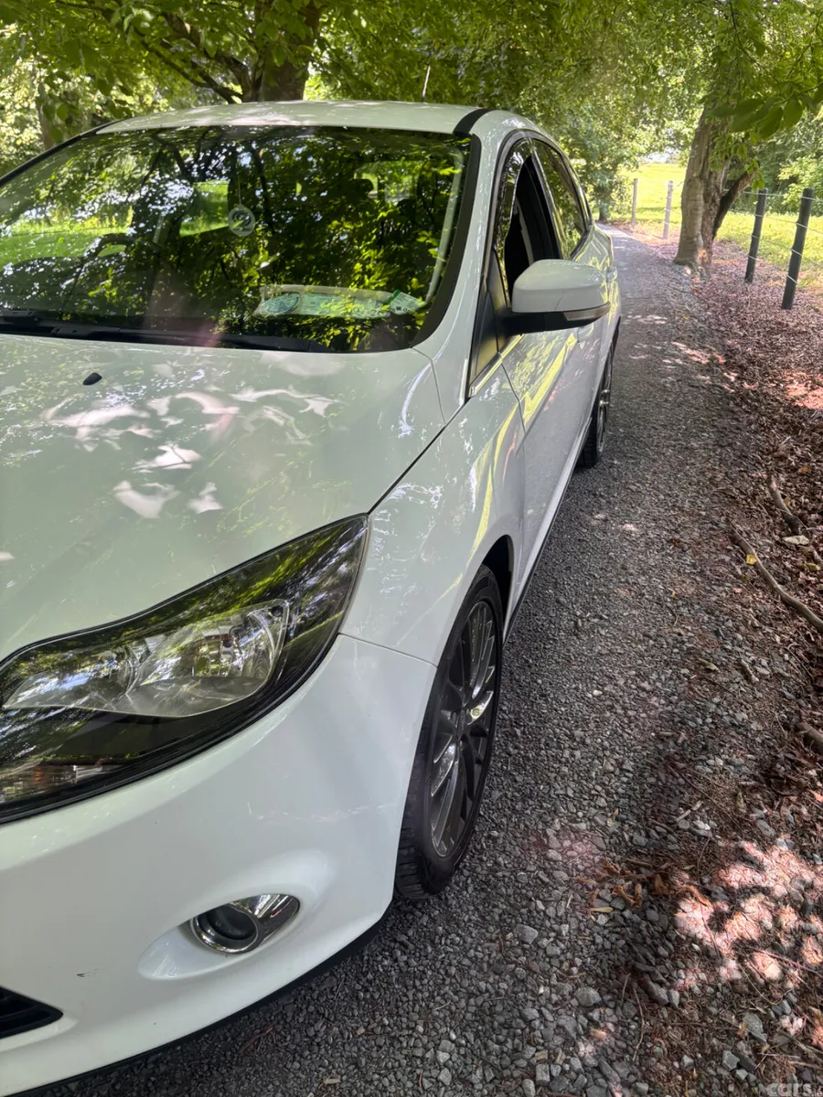 Ford Focus Hatchback, Petrol, 2013, White