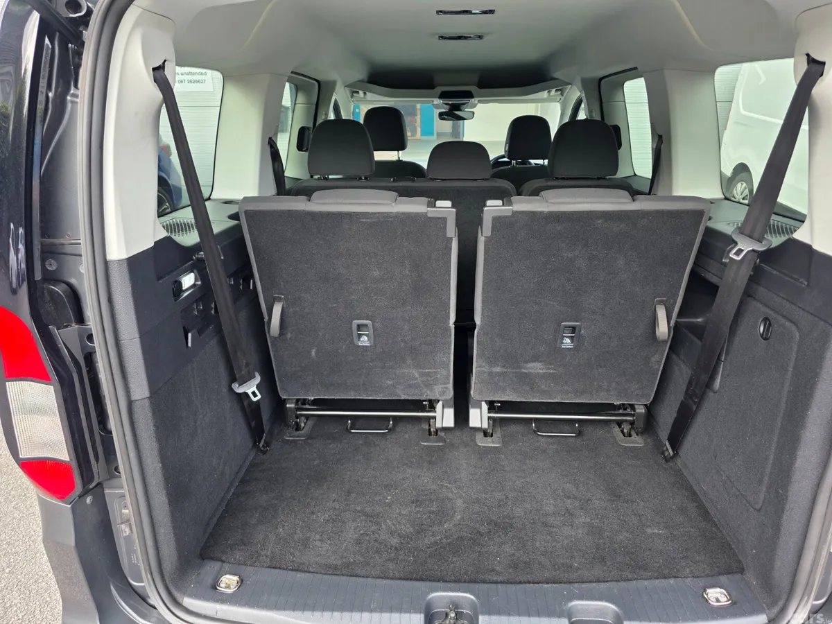 Ford Tourneo Connect MPV, Diesel, 2023, Grey