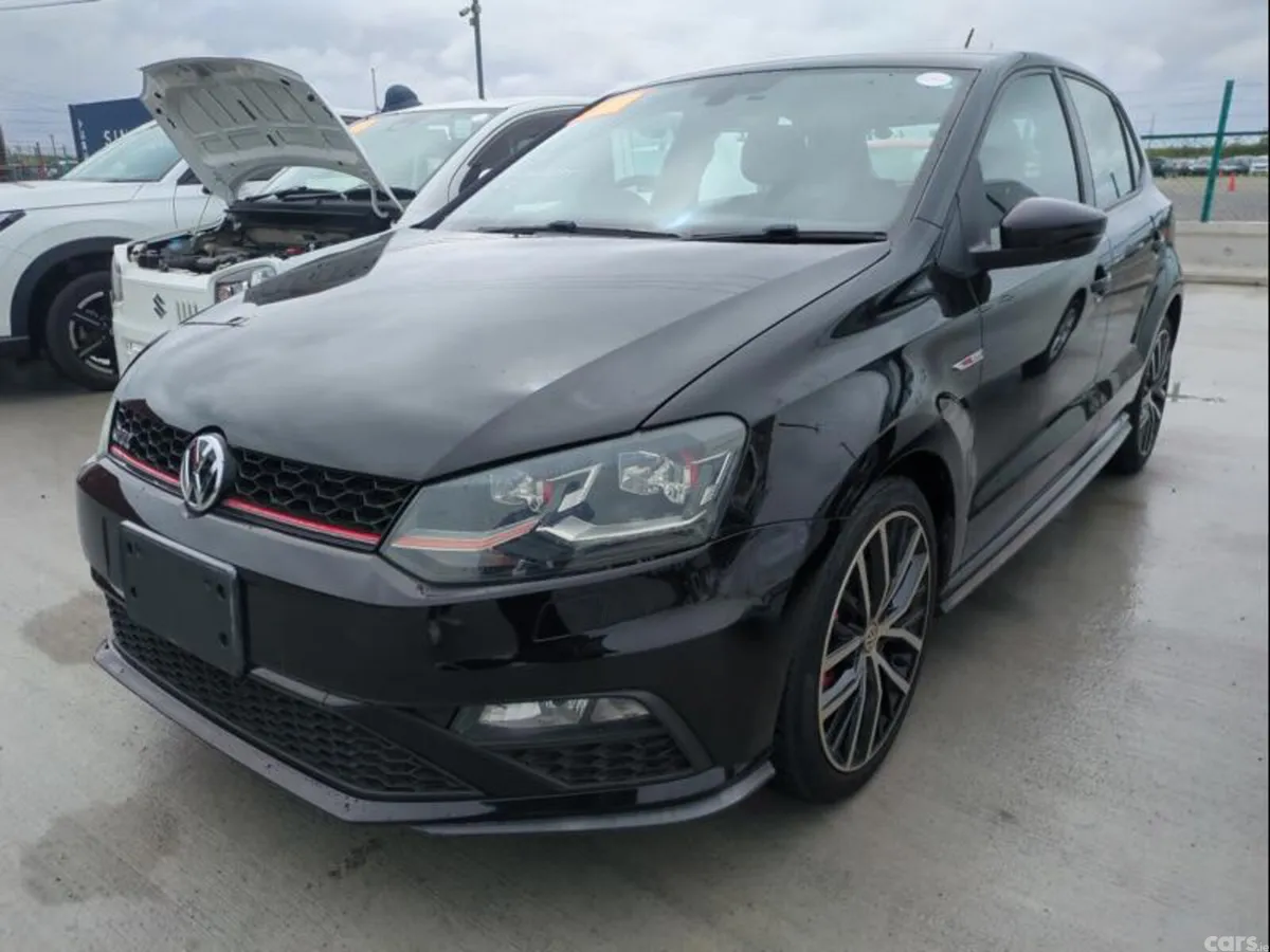 Volkswagen Polo Hatchback, Petrol, 2015, Black