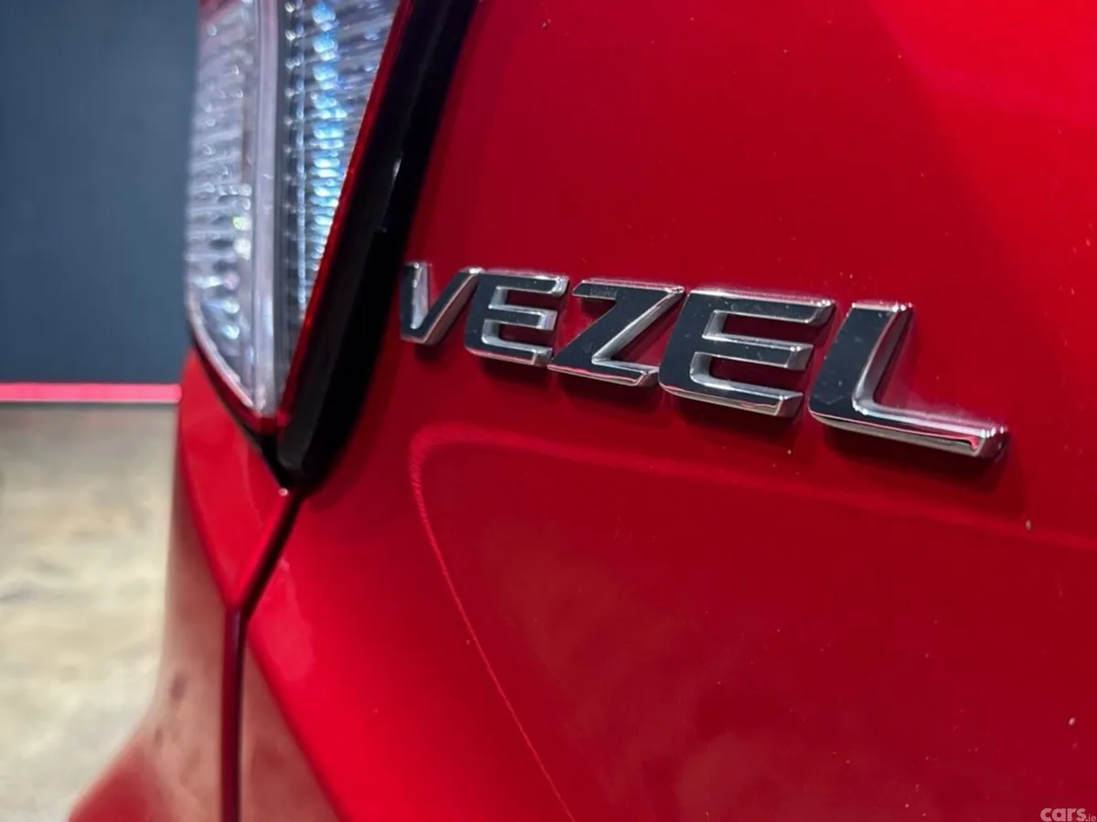 Honda Vezel SUV, Petrol Hybrid, 2017, Red