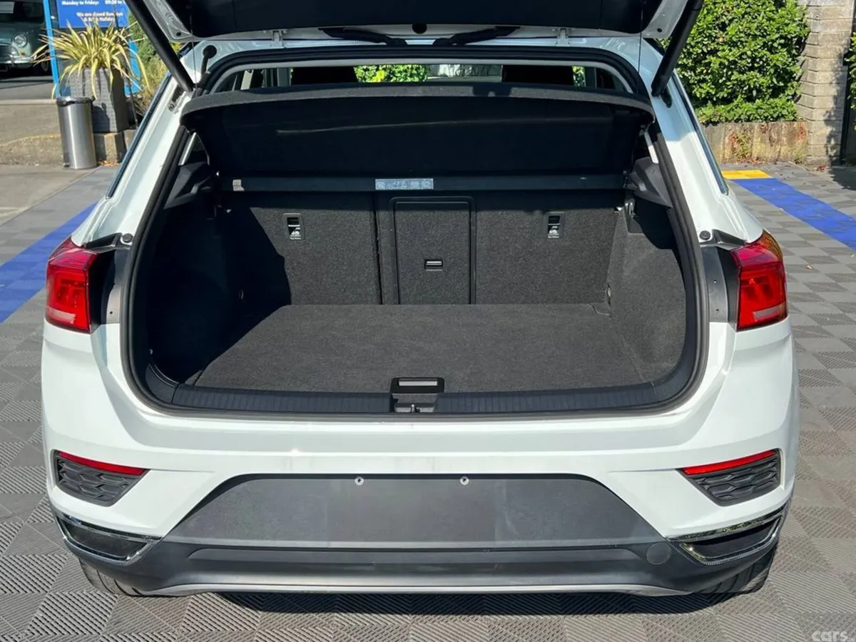 Volkswagen T-Roc SUV, Diesel, 2021, White