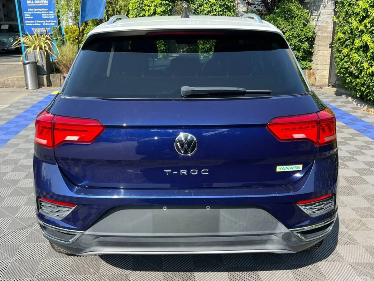 Volkswagen T-Roc SUV, Diesel, 2021, Blue