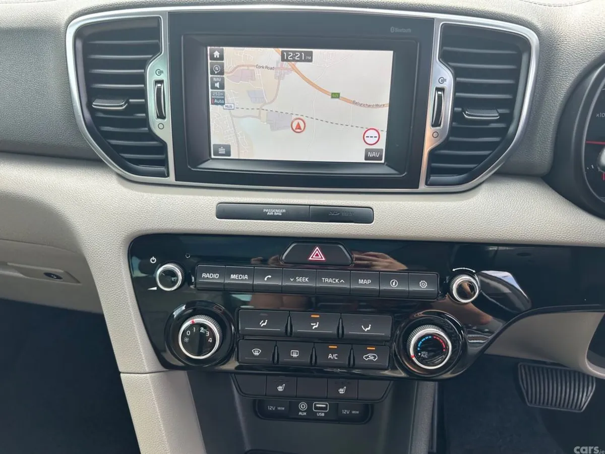 Kia Sportage SUV, Diesel, 2017, Red