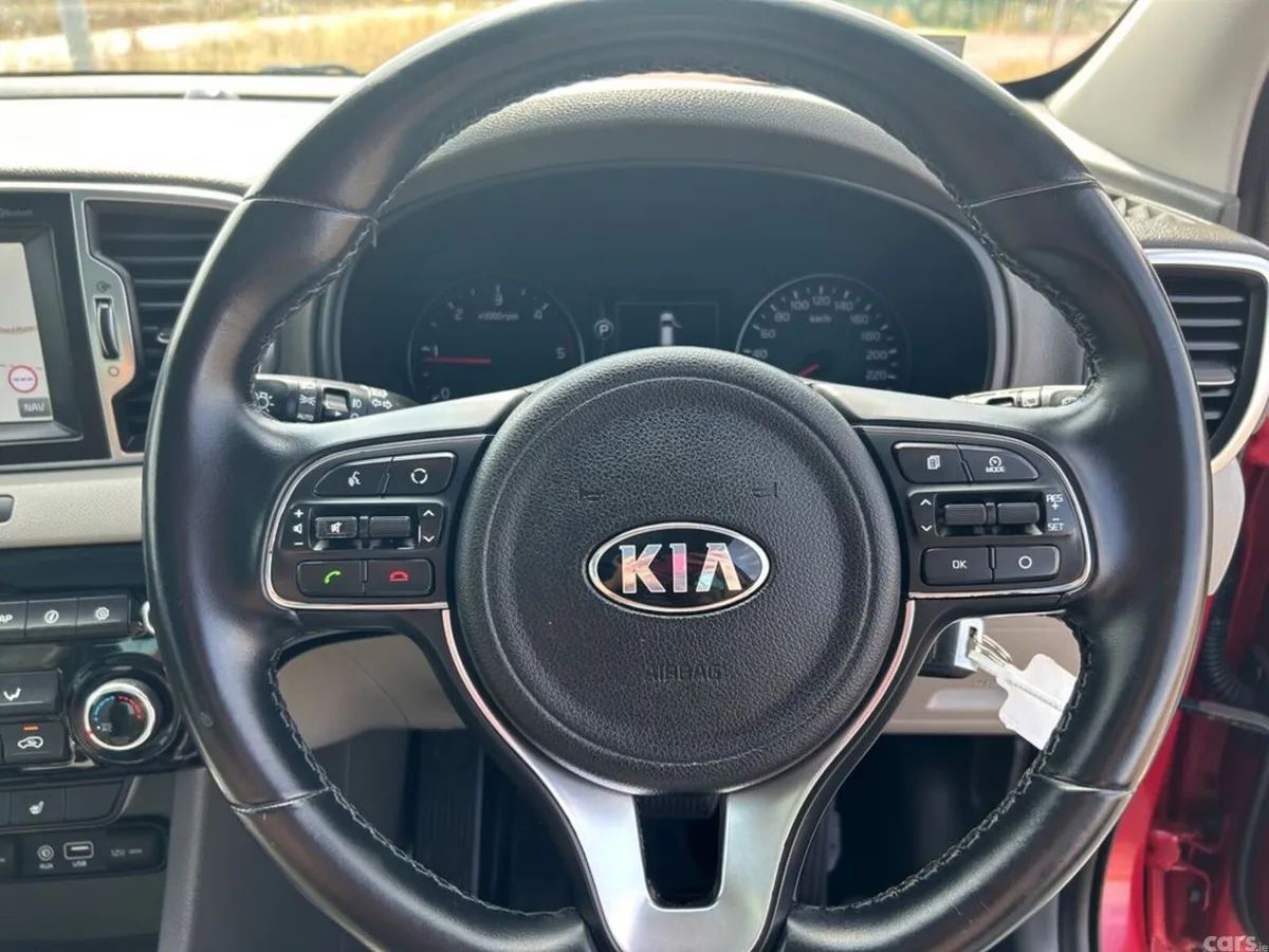 Kia Sportage SUV, Diesel, 2017, Red