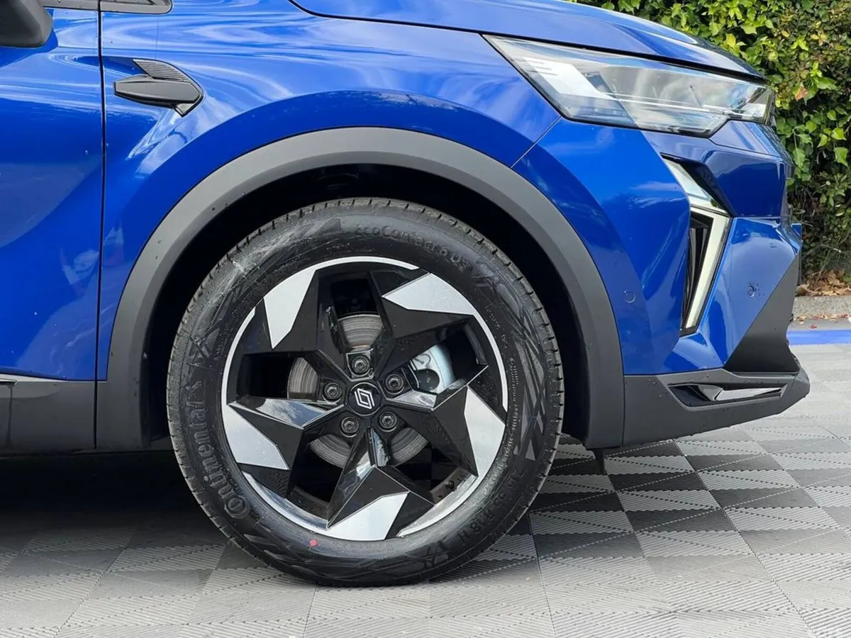 Renault Captur SUV, Petrol Hybrid, 2026, Blue