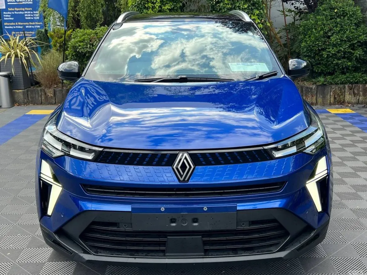 Renault Captur SUV, Petrol Hybrid, 2026, Blue