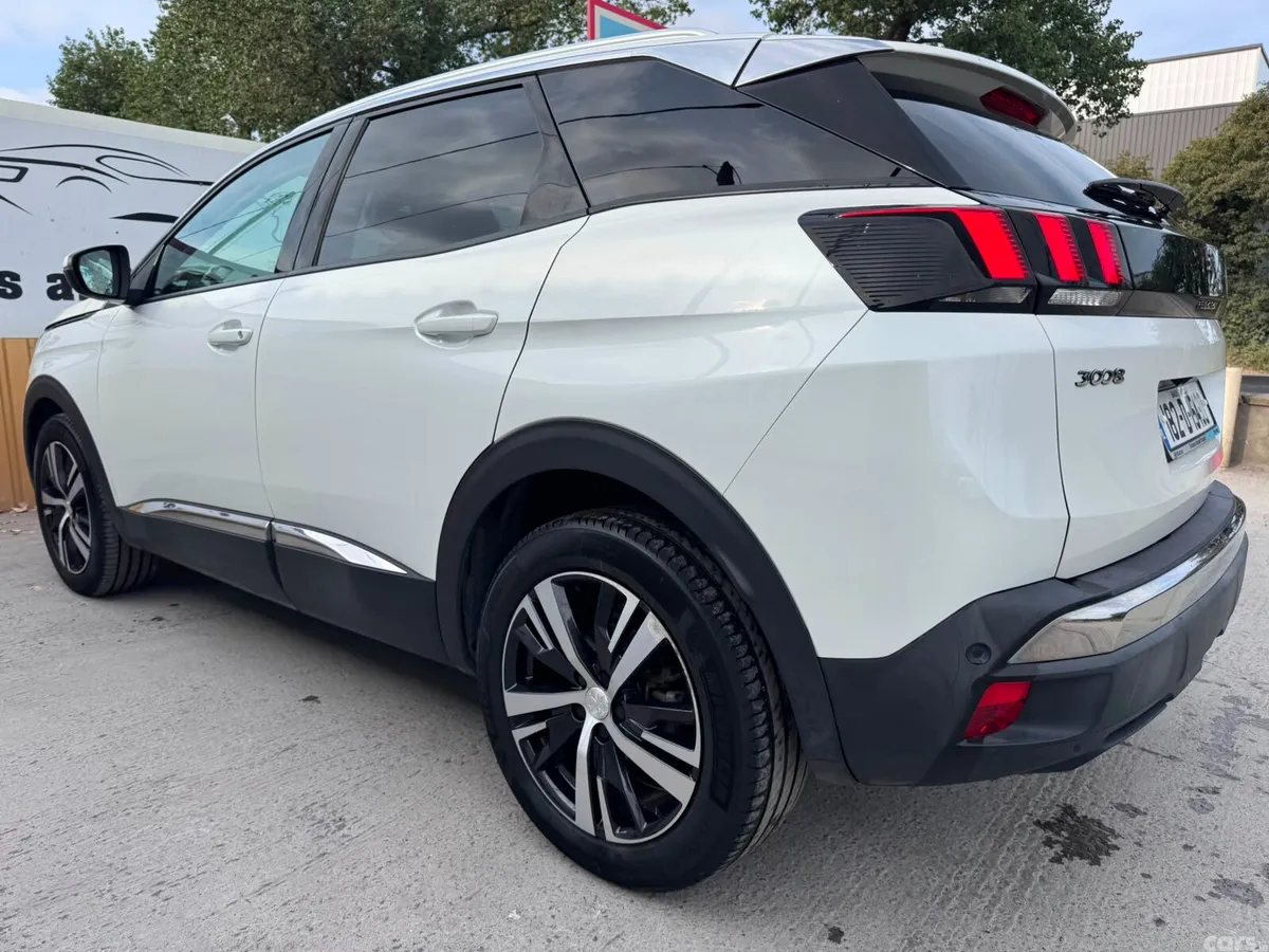Peugeot 3008 MPV, Petrol, 2018, White