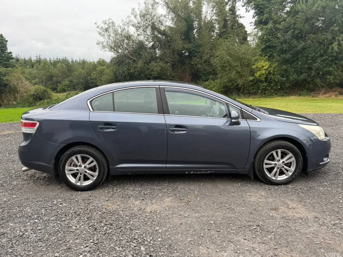 Toyota Avensis Saloon, Diesel, 2009, Blue
