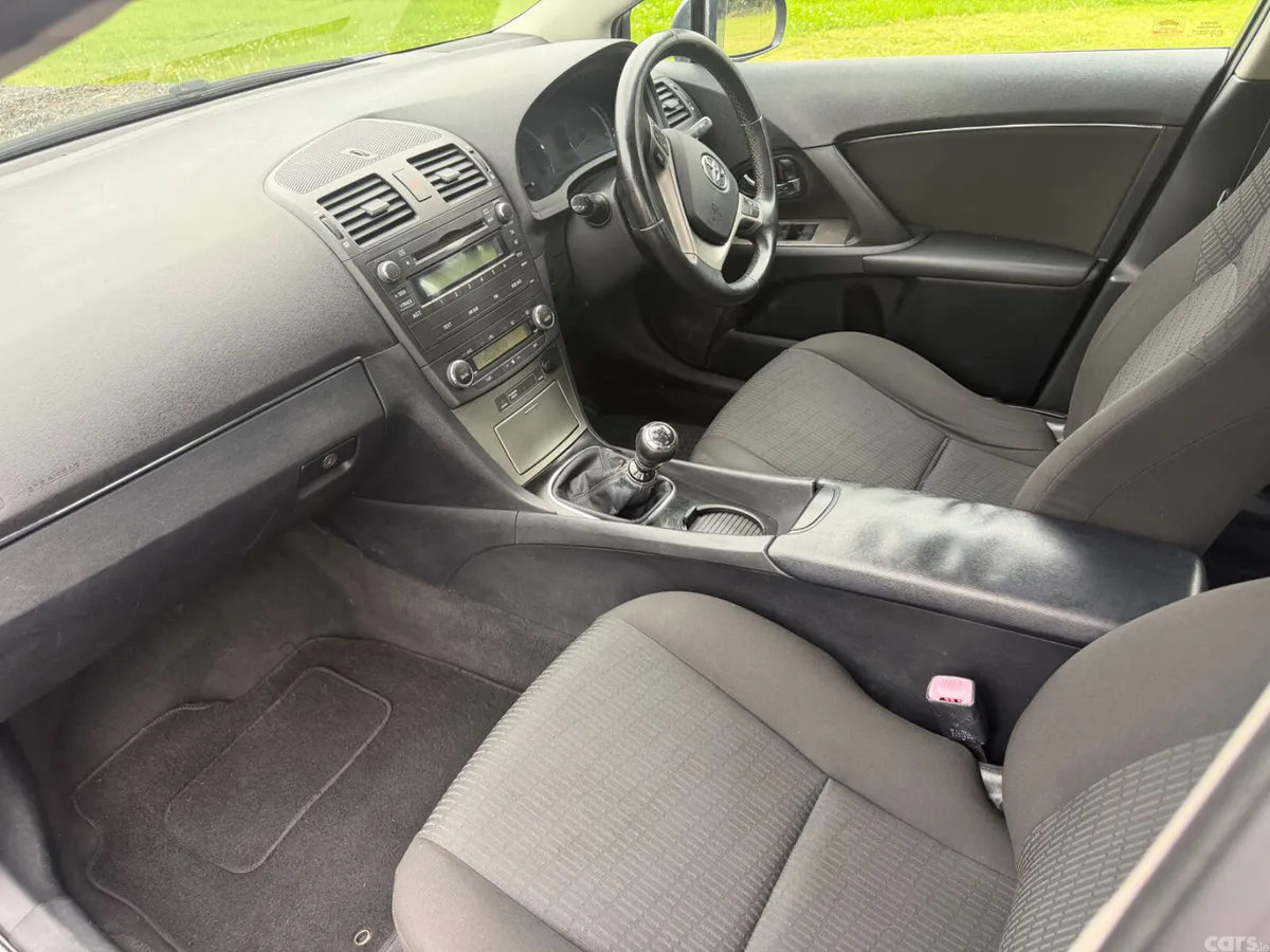 Toyota Avensis Saloon, Diesel, 2009, Blue