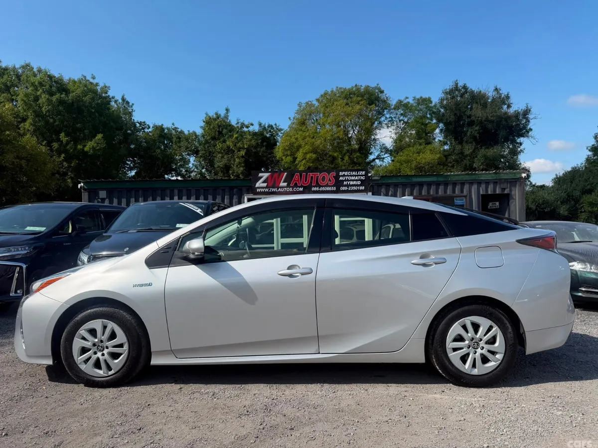 Toyota Prius Hatchback, Petrol Hybrid, 2019, Silver