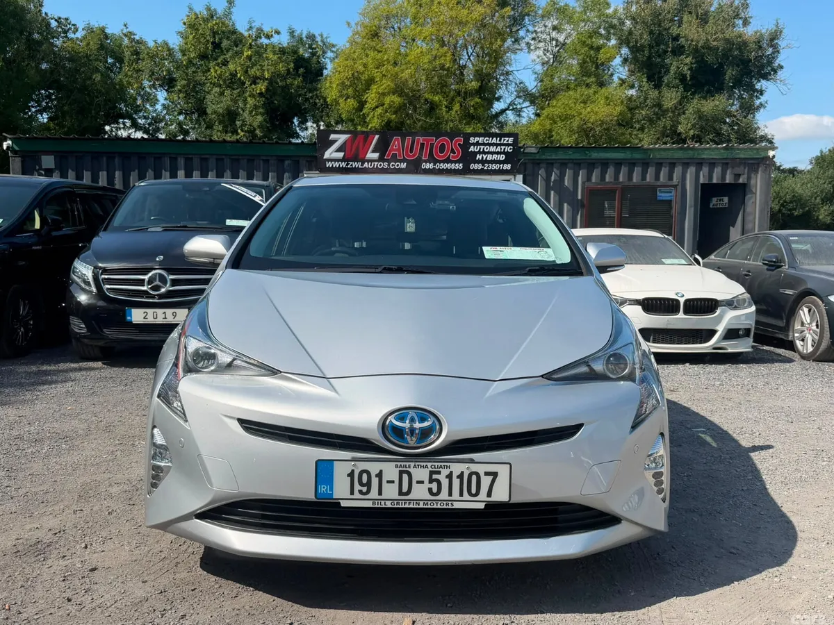 Toyota Prius Hatchback, Petrol Hybrid, 2019, Silver