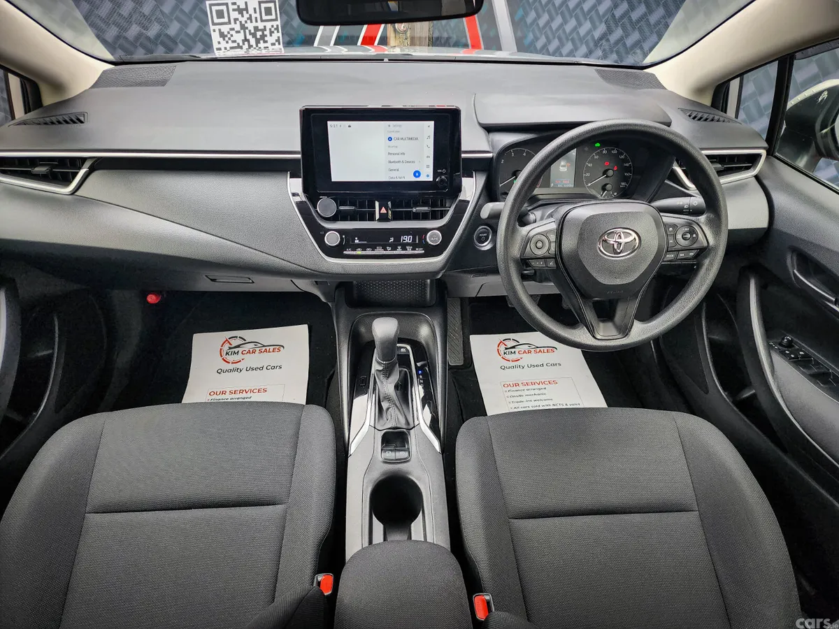Toyota Corolla Saloon, Petrol Hybrid, 2023, Silver