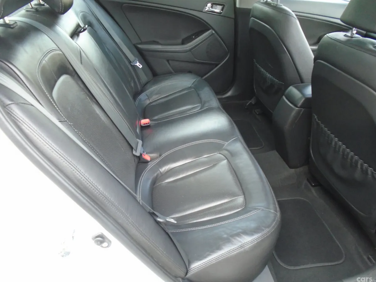 Kia Optima Saloon, Diesel, 2013, White