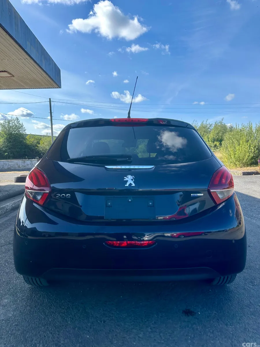 Peugeot 208 Hatchback, Petrol, 2016, Blue