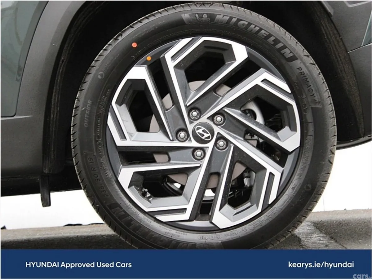 Hyundai Tucson SUV, Petrol Hybrid, 2024, Green