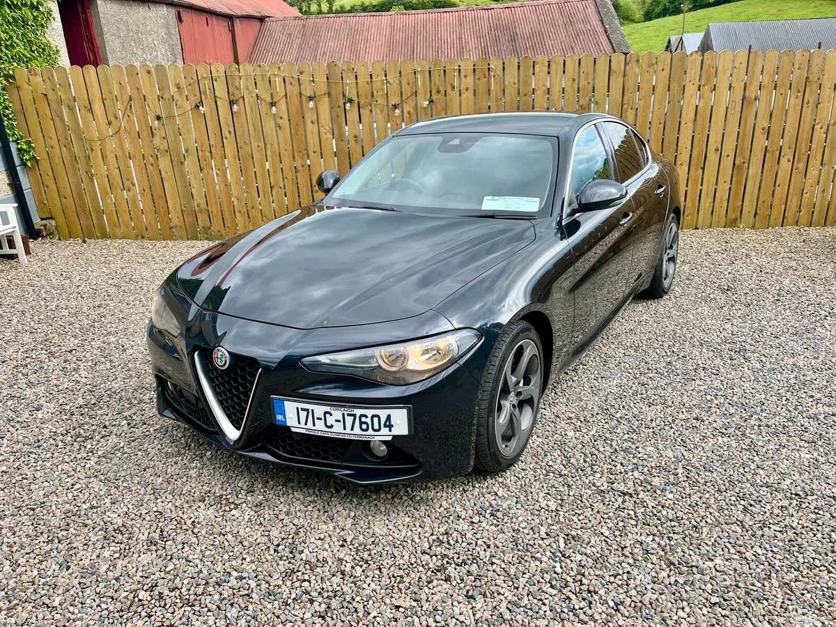 Alfa Romeo Giulia Saloon, Diesel, 2017, Black