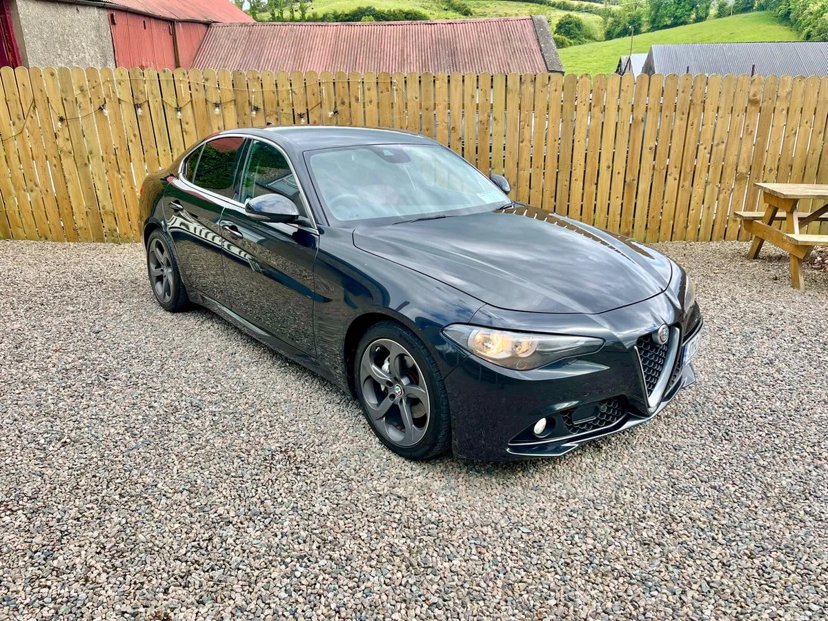 Alfa Romeo Giulia Saloon, Diesel, 2017, Black