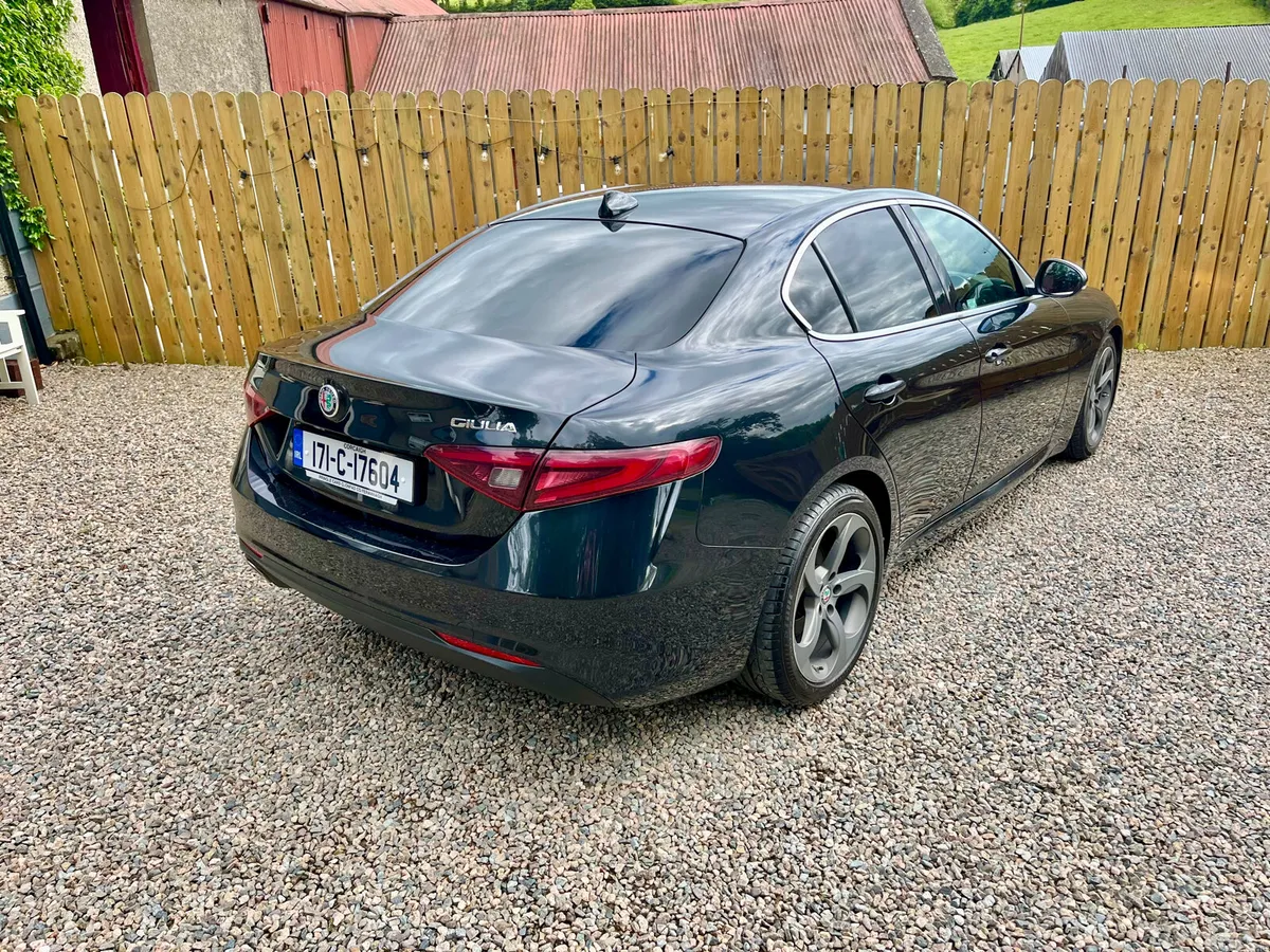 Alfa Romeo Giulia Saloon, Diesel, 2017, Black