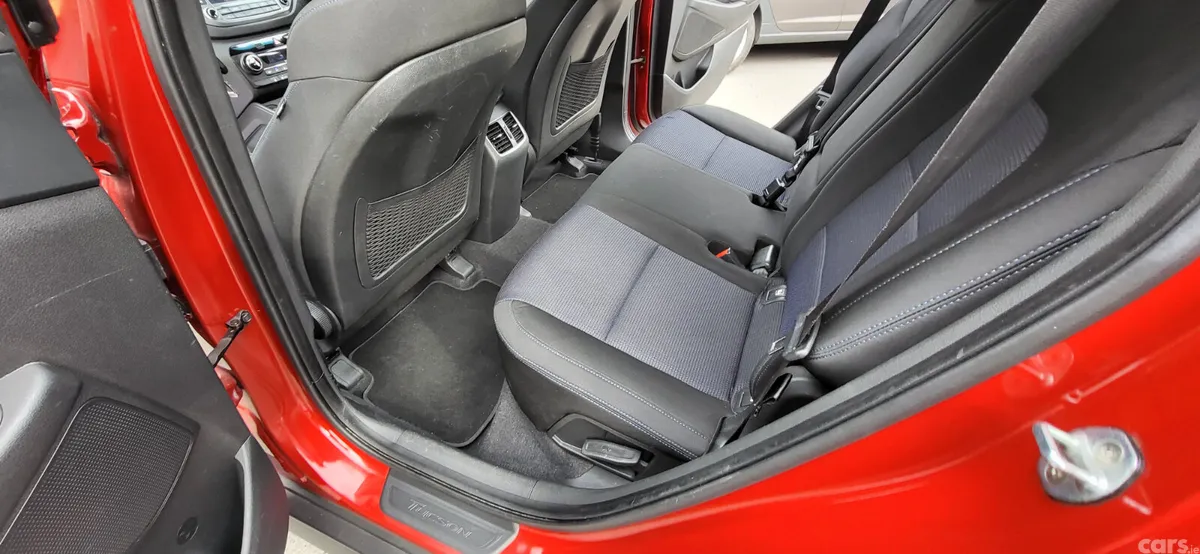 Hyundai Tucson SUV, Diesel, 2016, Red
