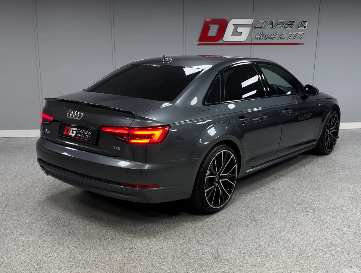 Audi A4 Saloon, Diesel, 2016, Grey
