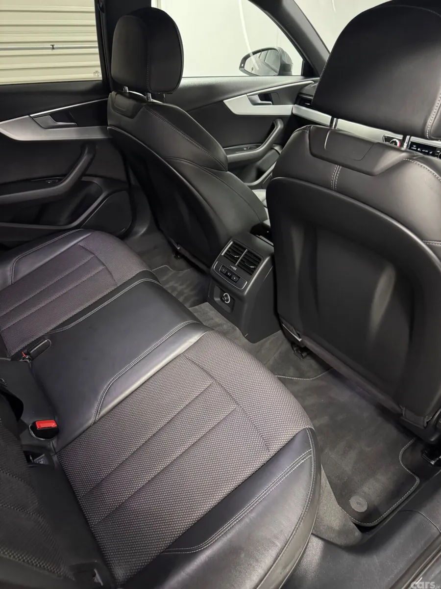 Audi A4 Saloon, Diesel, 2016, Grey