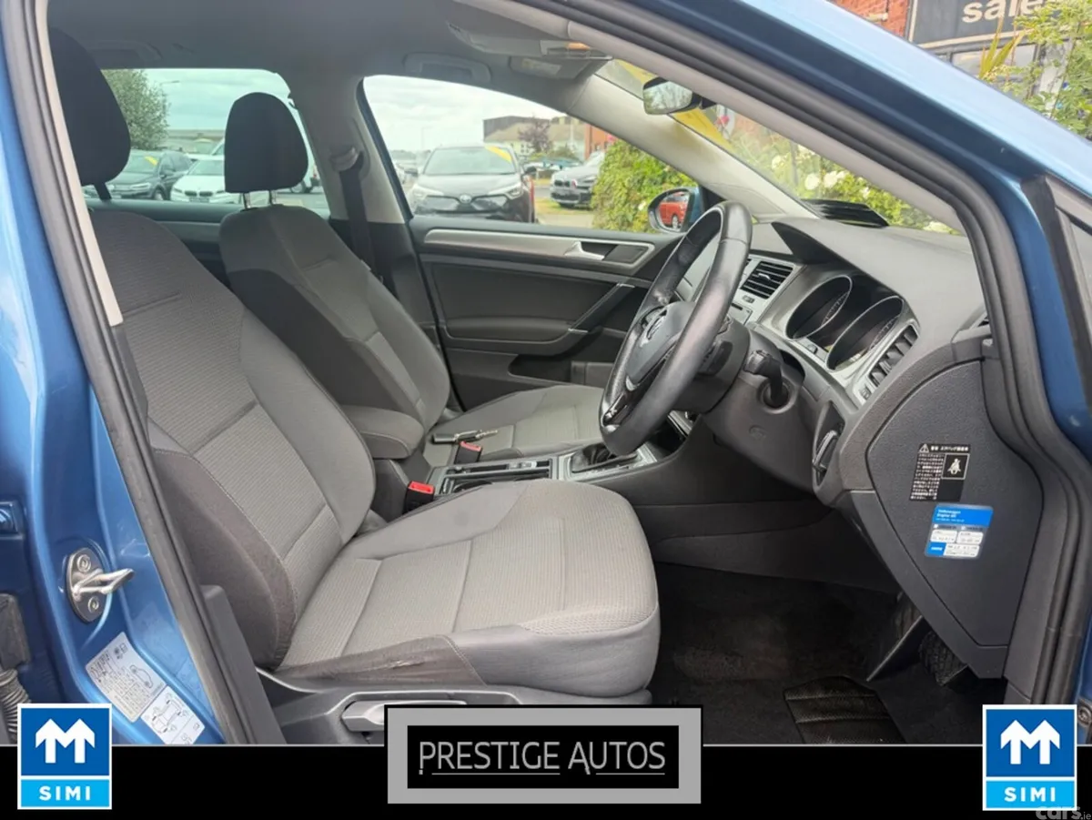 Volkswagen Golf Estate, Petrol, 2017, Blue