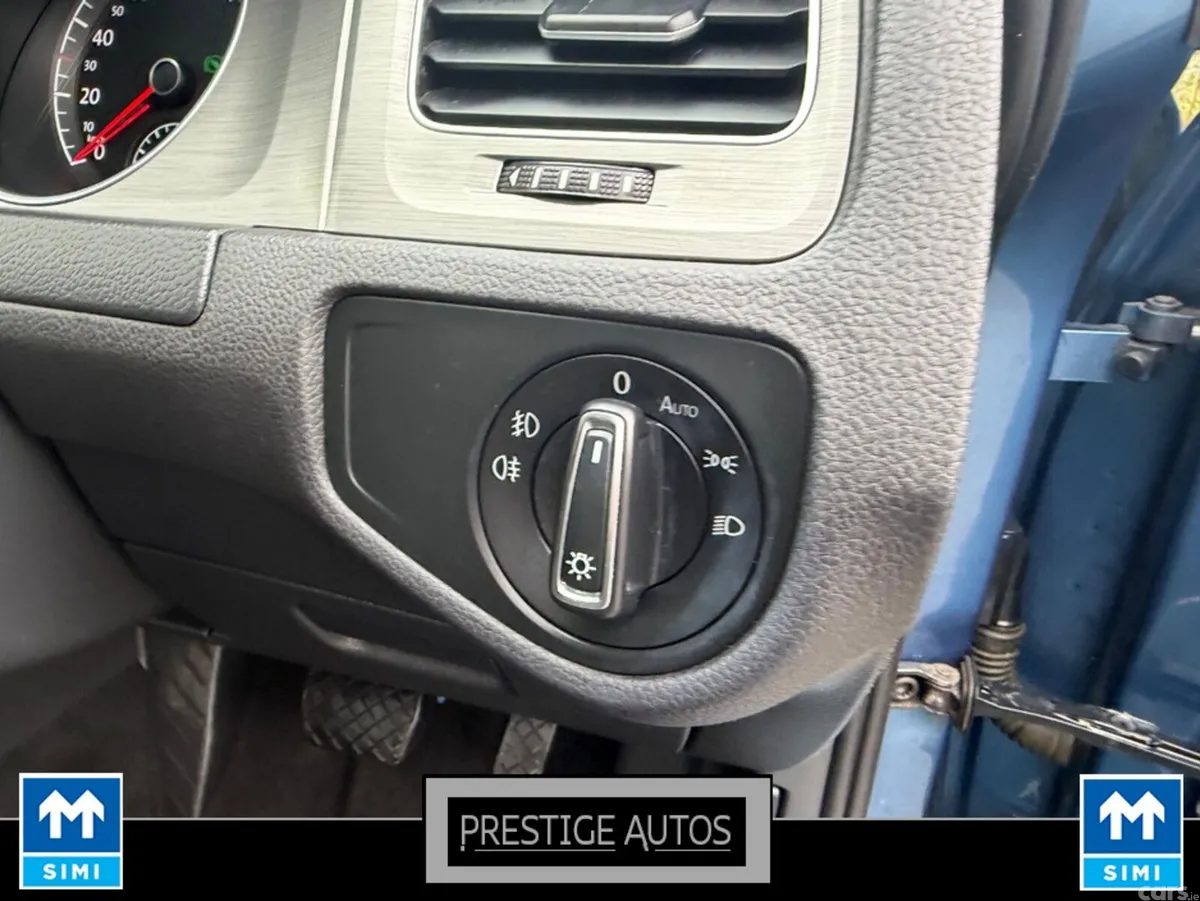 Volkswagen Golf Estate, Petrol, 2017, Blue