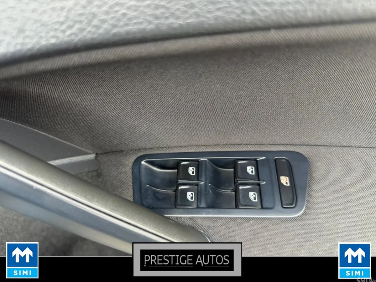Volkswagen Golf Estate, Petrol, 2017, Blue
