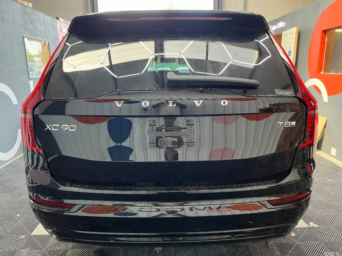 Volvo XC90 SUV, Petrol Plug-in Hybrid, 2025, Black