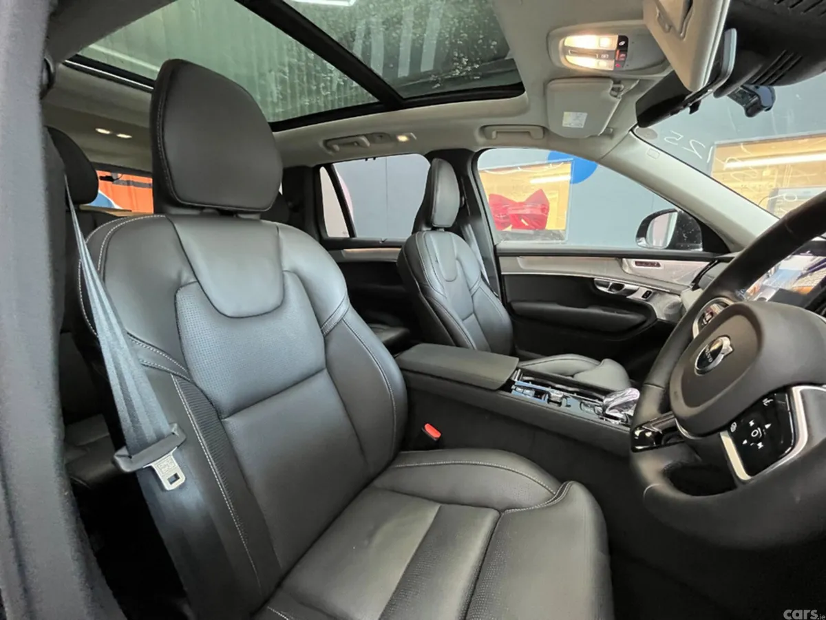 Volvo XC90 SUV, Petrol Plug-in Hybrid, 2025, Black