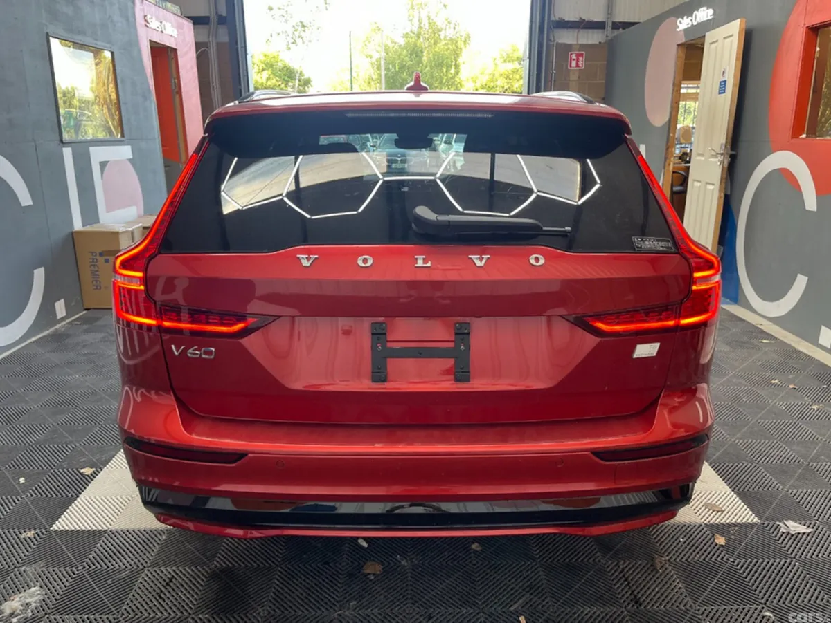 Volvo V60 Estate, Petrol Plug-in Hybrid, 2023, Red