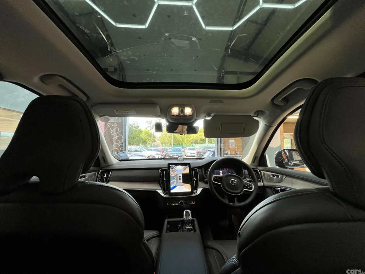 Volvo XC90 SUV, Petrol Plug-in Hybrid, 2025, Black