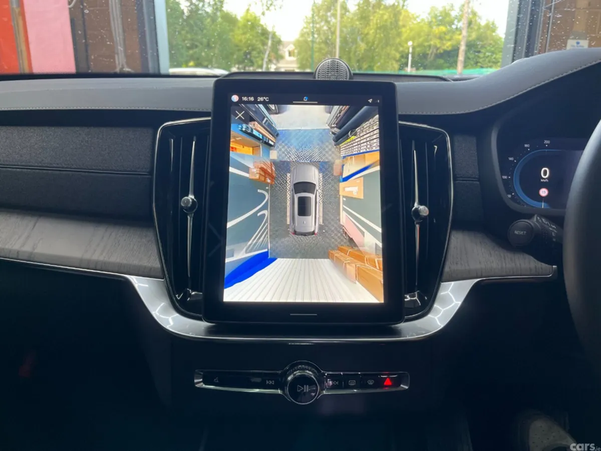 Volvo XC90 SUV, Petrol Plug-in Hybrid, 2025, Black