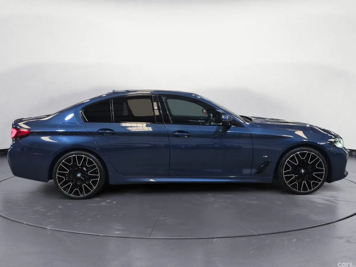 BMW 5-Series Saloon, Diesel, 2022, Blue