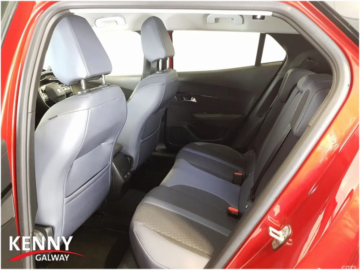 Peugeot 2008 MPV, Diesel, 2020, Red