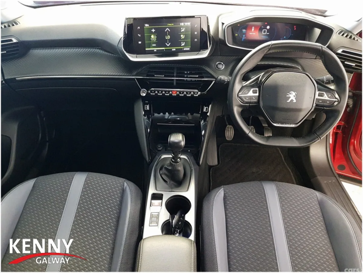 Peugeot 2008 MPV, Diesel, 2020, Red