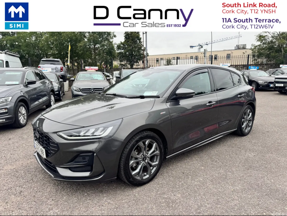 Ford Focus Hatchback, Petrol, 2023, Grey