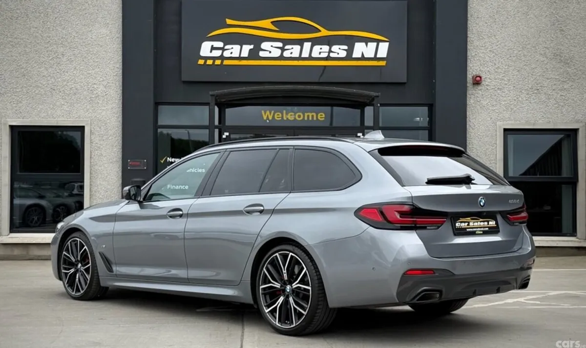 BMW 5-Series Estate, Diesel Hybrid, 2023, Grey