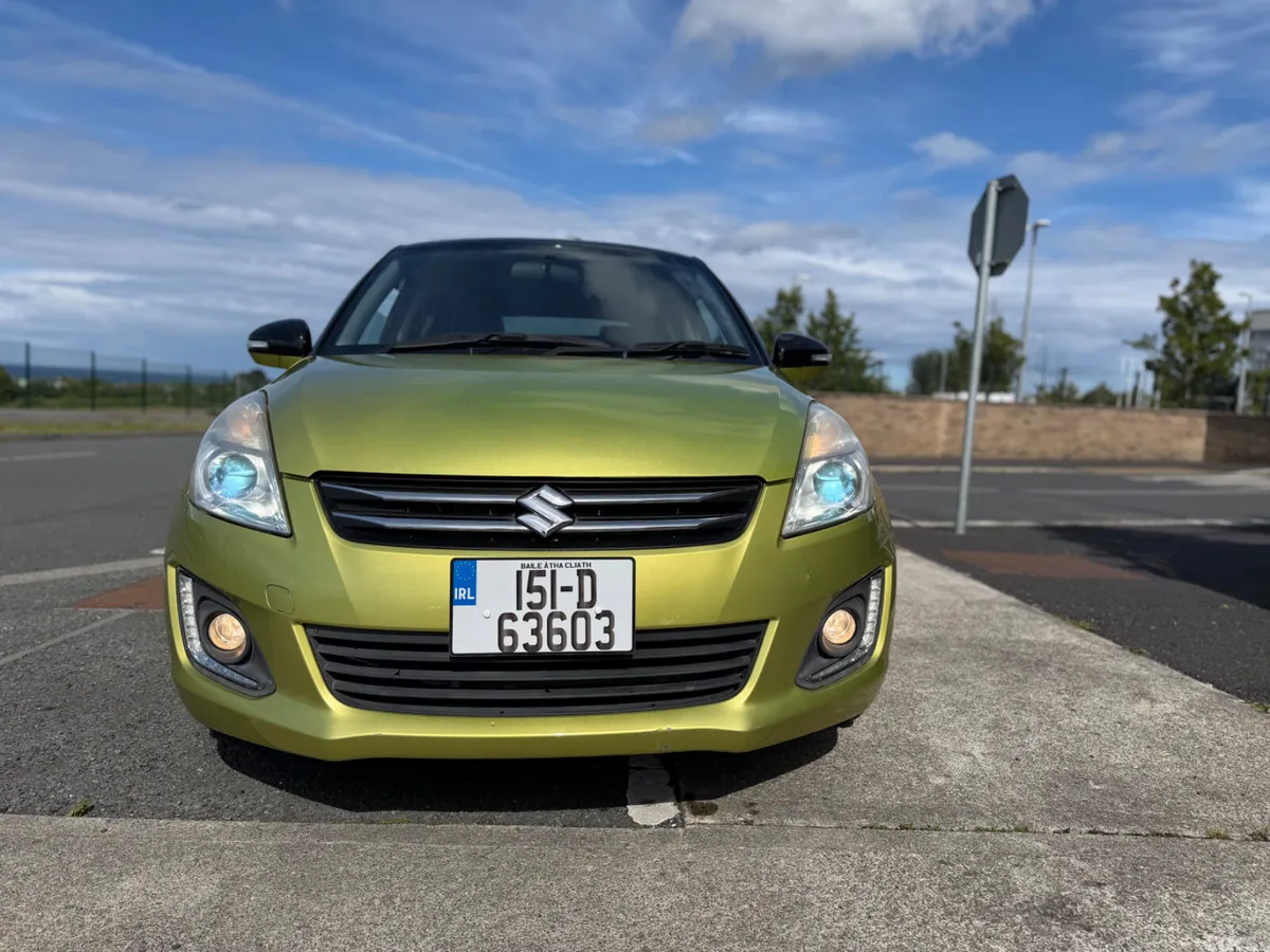 Suzuki Swift Hatchback, Petrol, 2015, Gold