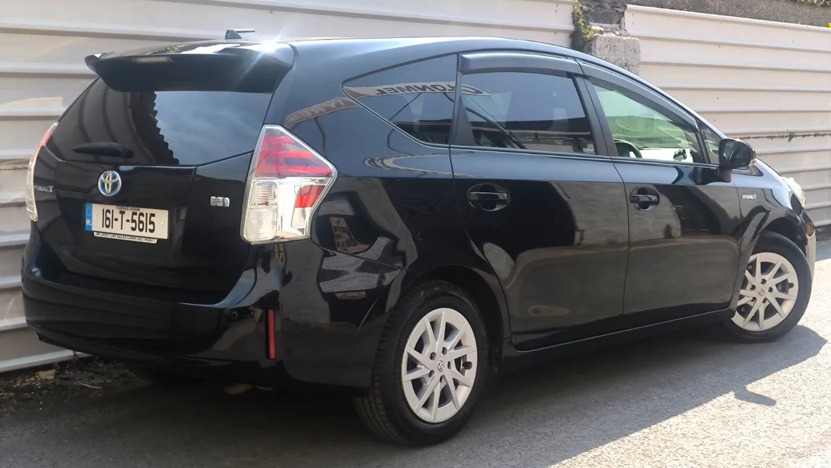 Toyota Prius MPV, Petrol Hybrid, 2016, Black