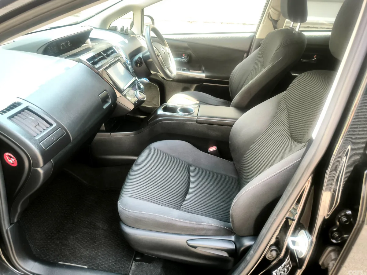 Toyota Prius MPV, Petrol Hybrid, 2016, Black