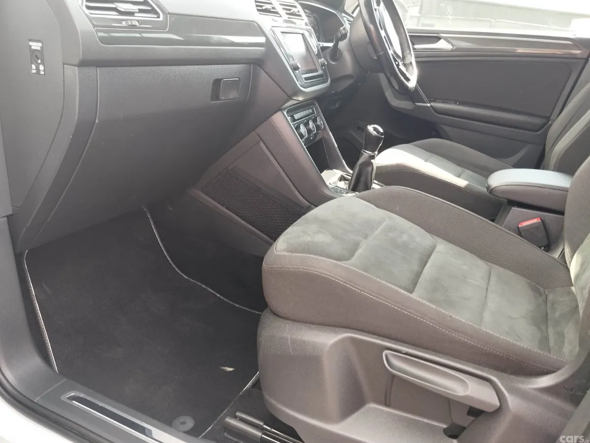 Volkswagen Tiguan SUV, Diesel, 2017, White