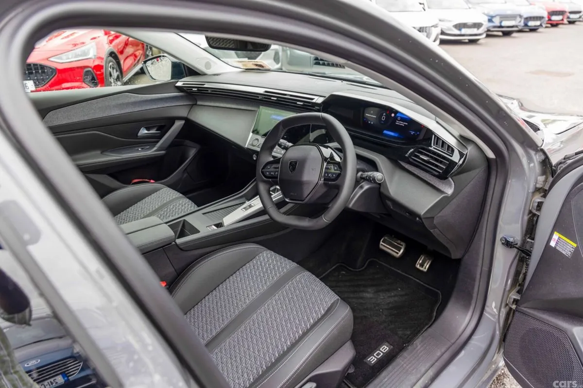 Peugeot 308 Hatchback, Petrol Hybrid, 2026, Grey